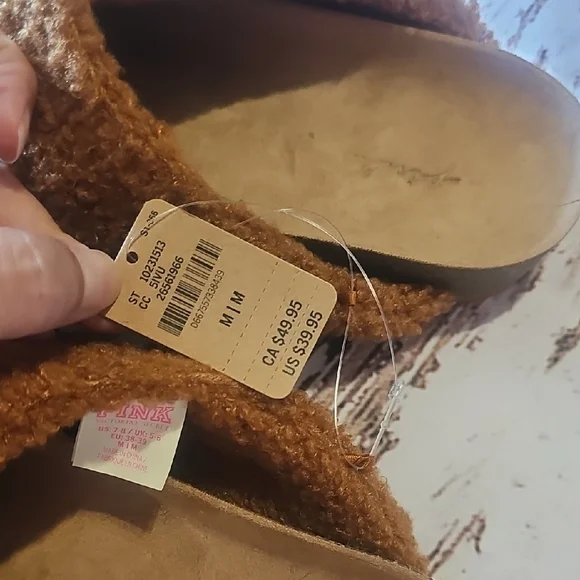 Victoria's Secret Brown Slippers - Picture 4 of 7